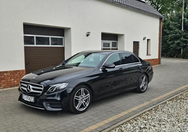 samochody osobowe Mercedes-Benz Klasa E cena 124900 przebieg: 176000, rok produkcji 2017 z Nowe Miasto Lubawskie